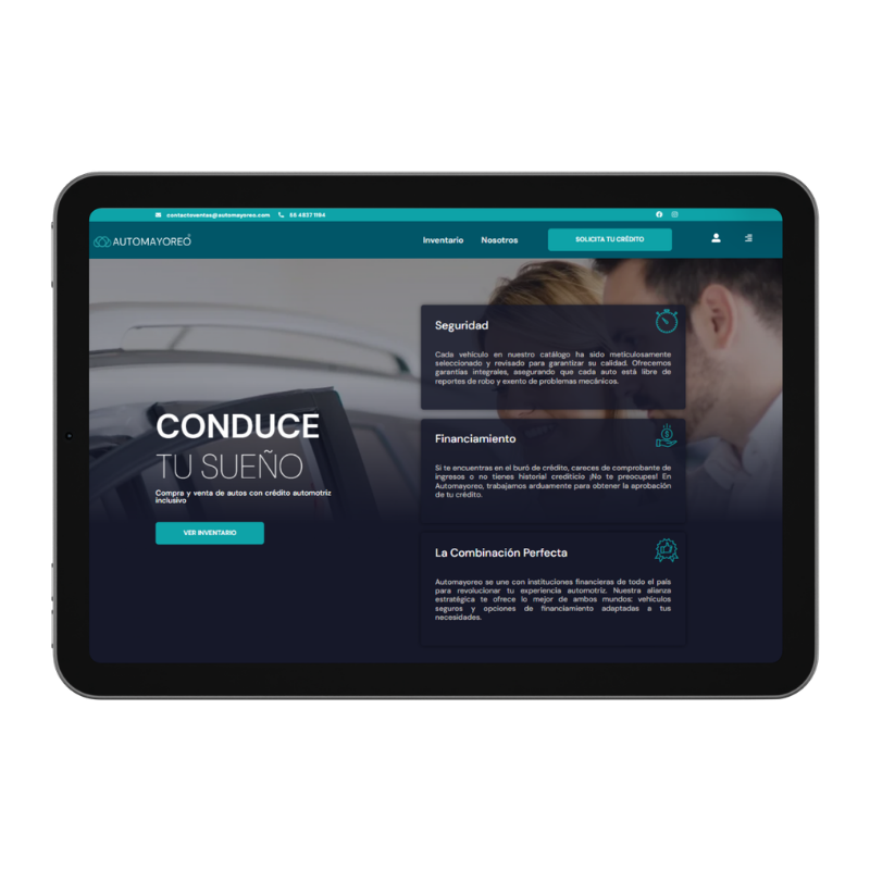 Mockup tablet sitio de autos